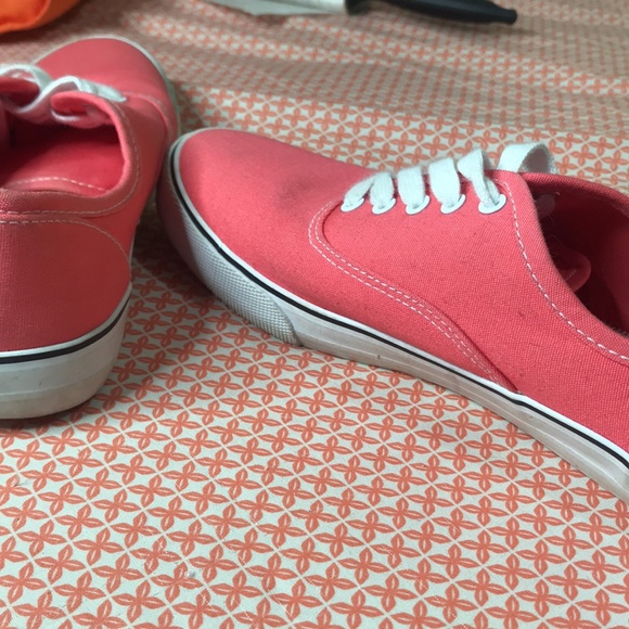 Converse - Picture 5 of 5